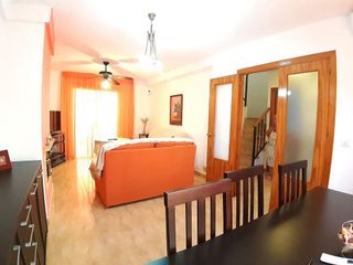 Casa adosada en venta en Playa de los Boliches en Fuengirola