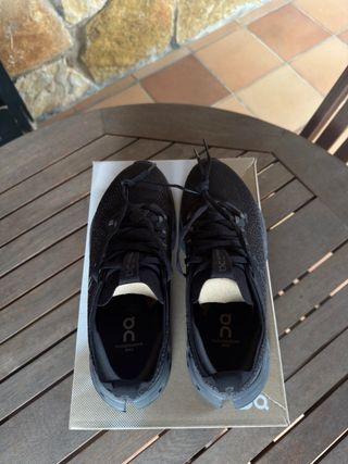 Zapatillas On Cloudsurfer Max - 42.