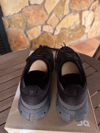 Zapatillas On Cloudsurfer Max - 42.