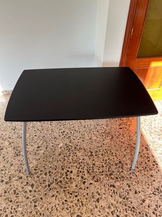 Mesa negra y plata - Moderna