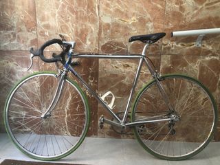 Bicicleta carretera Mendiz clásica