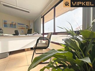 Oficina en venta en Ensanche - Sar en Santiago de Compostela