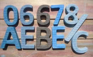 Numeri civici in  - blu, cemento colorato