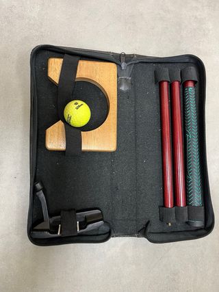 Mini mesa billar: juego completo y putter
