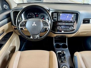 Mitsubishi Outlander 2014