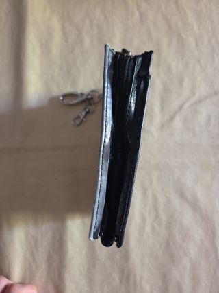 Billetera Audrey Hepburn. 10 cm alto