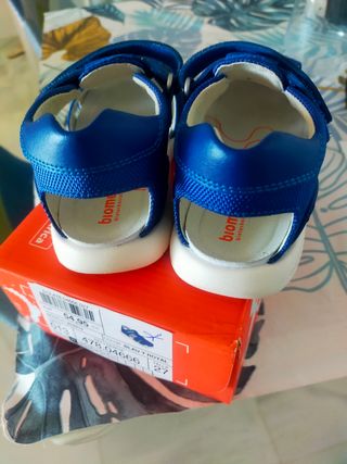 Sandalias Biomecanics Azul  Talla 27