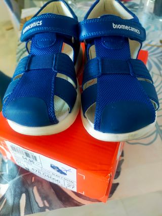 Sandalias Biomecanics Azul  Talla 27