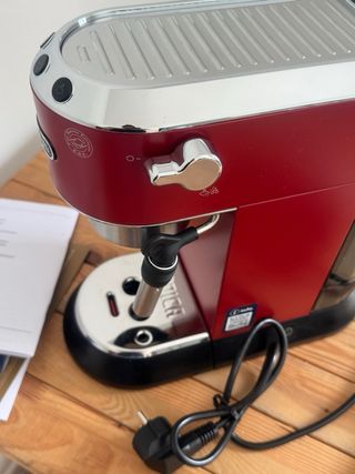 Cafetera DeLonghi EC685.M