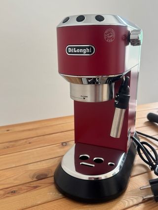 Cafetera DeLonghi EC685.M