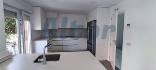 Casa pareada en alquiler en Peñagrande en Madrid