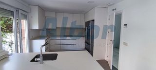 Casa pareada en alquiler en Peñagrande en Madrid