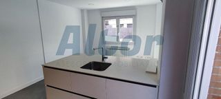 Casa pareada en alquiler en Peñagrande en Madrid