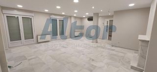 Casa pareada en alquiler en Peñagrande en Madrid
