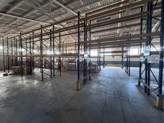 Nave industrial en alquiler en Sant Joan Despí