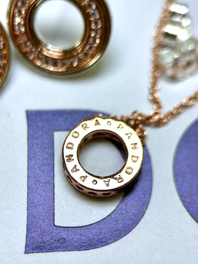 Pandora - Pendientes y colgante plata