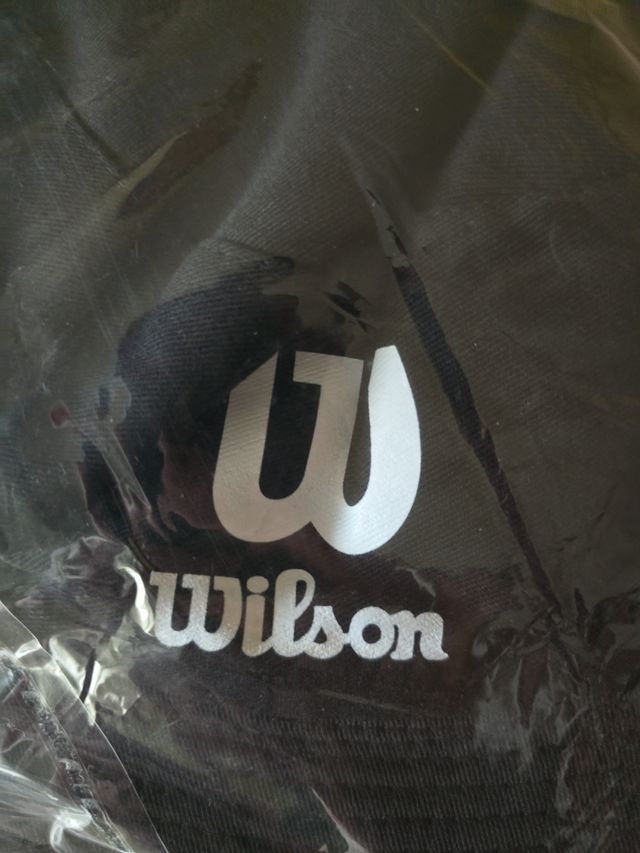 Gorra Wilson Bucket negra