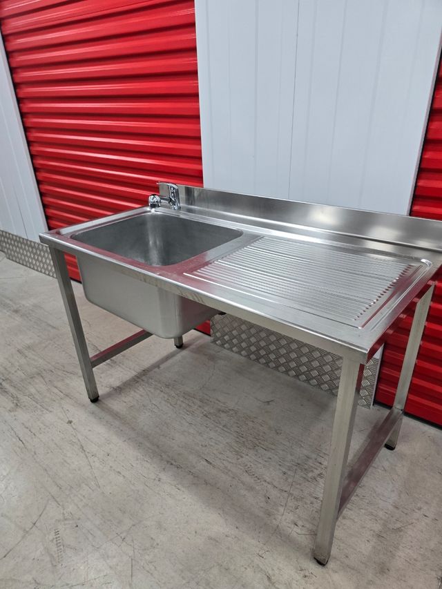 Fregadero profesional, con grifo extensible