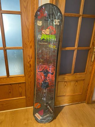 Tabla Snow con funda plástica.
