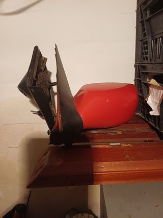 Espejo retrovisor rojo coche Ford fiesta 2002 /1.0