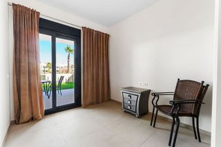 Piso en venta en  El Acequión - Los Naúfragos en Torrevieja