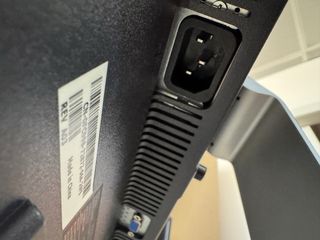 2 Monitores Dell 19" - Negros