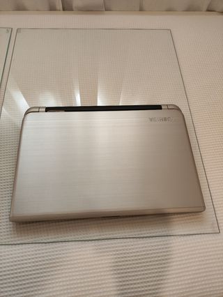 Portátil Toshiba Satellite i7 Plata
