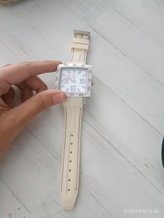 Reloj Viceroy blanco y morado