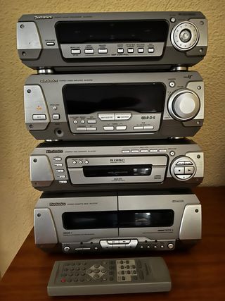 Minicadena Technics 5CD, Radio, Doble Cassette