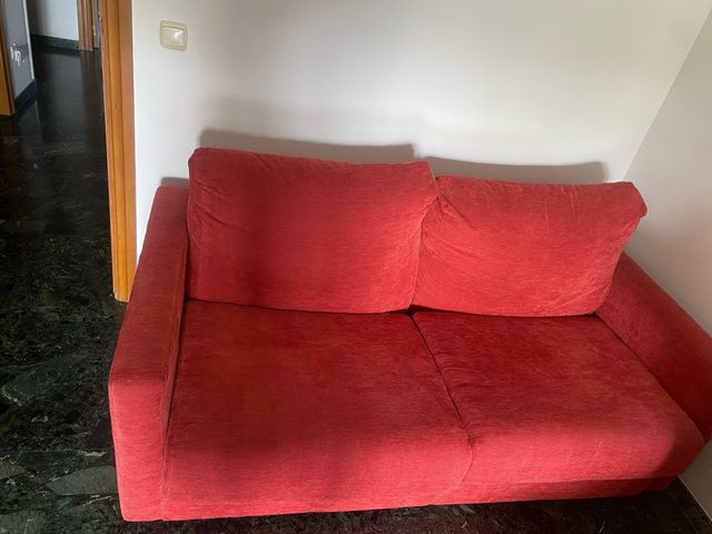 Sofá rojo 2 plazas perfecto estado