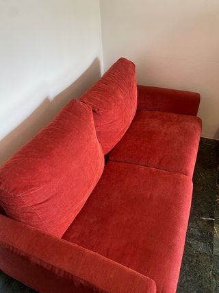 Sofá rojo 2 plazas perfecto estado