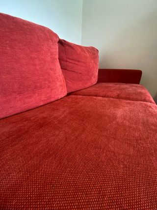 Sofá rojo 2 plazas perfecto estado