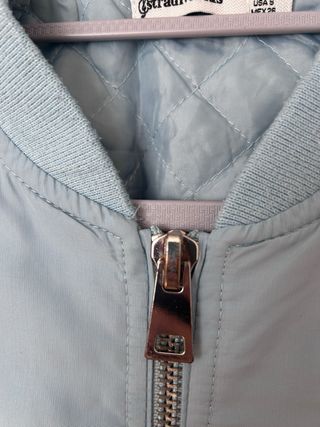Cazadora bomber azul