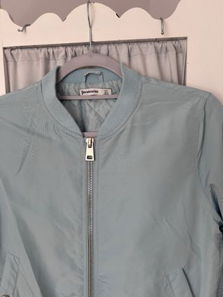 Cazadora bomber azul