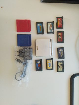 Game Boy Advance SP Plata + 10 Juegos