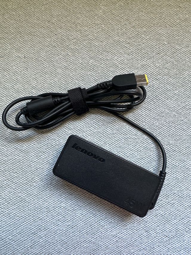 Cargador Lenovo 45w - Adaptador