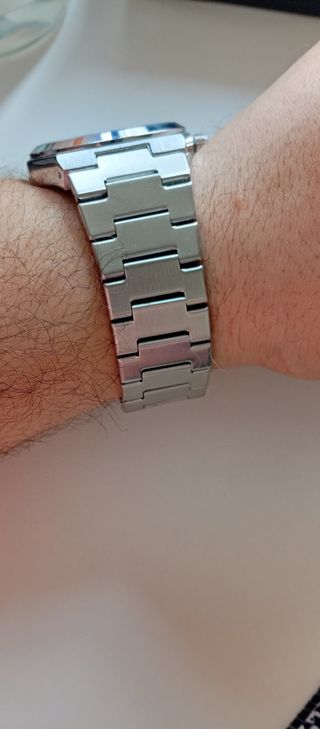 Reloj PRX 41 mm – Estilo y Precisión