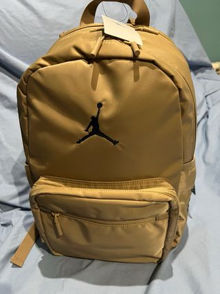 Mochila Nike air  Jordan Beige caqui nueva 