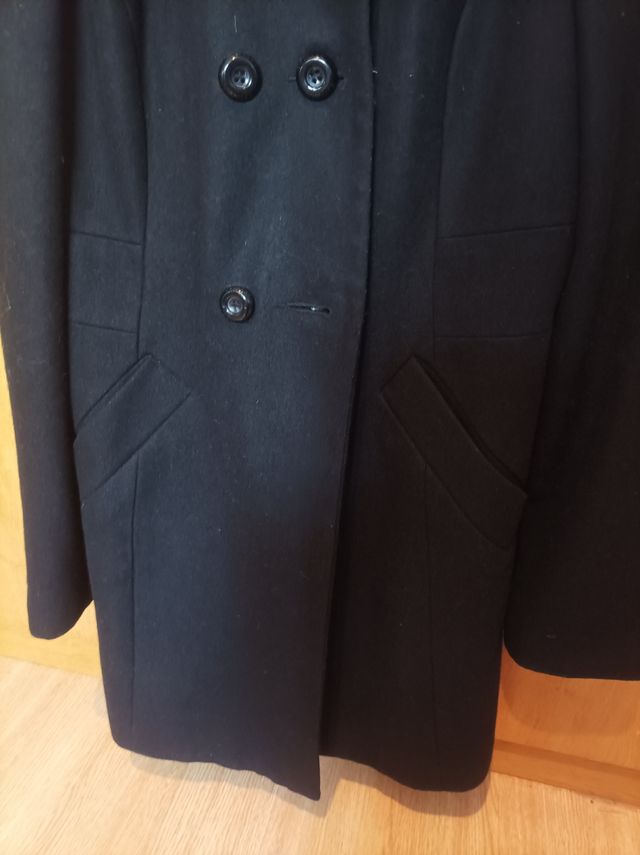 Abrigo negro Bershka mujer