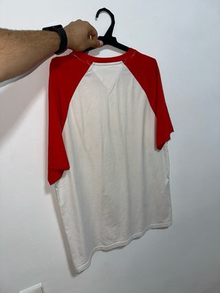 Camiseta Tommy Jeans - Roja y Blanca - M