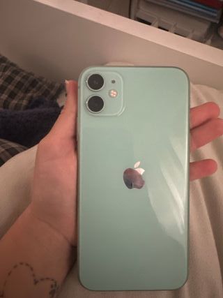 iPhone 11 Verde 256 gb
