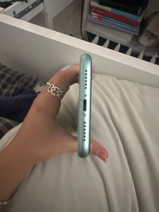 iPhone 11 Verde 256 gb
