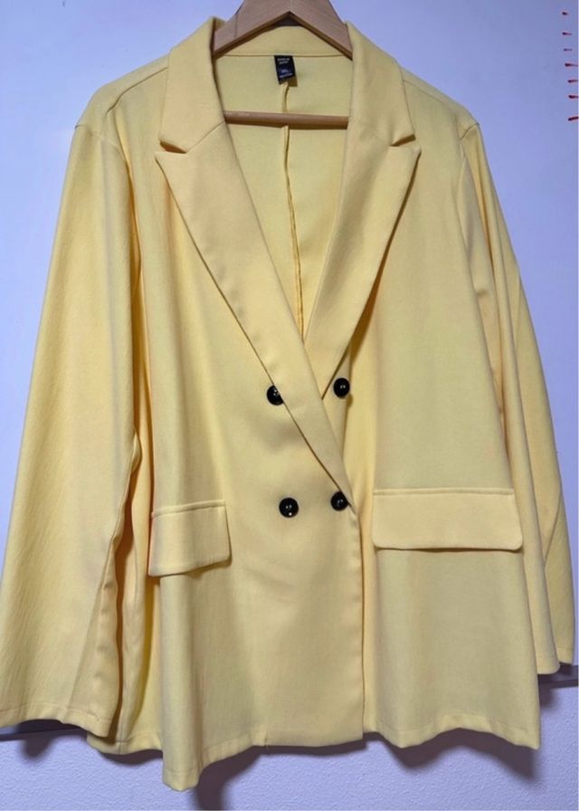 Blazer Amarillo SHEIN