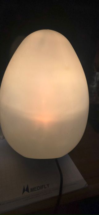 Lampada Medifly a uovo bianca