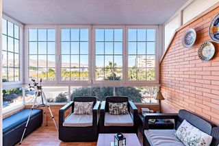 Piso en venta en San Luis en Almería