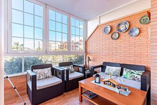 Piso en venta en San Luis en Almería