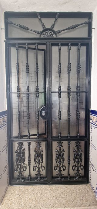 Puerta hierro forja 235x116cm