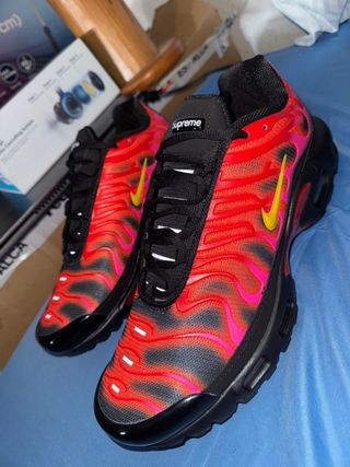 Nike Air Max Plus TN rojas y negras