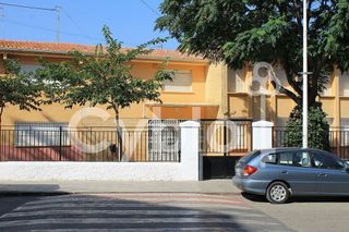 Local comercial en alquiler en Picassent