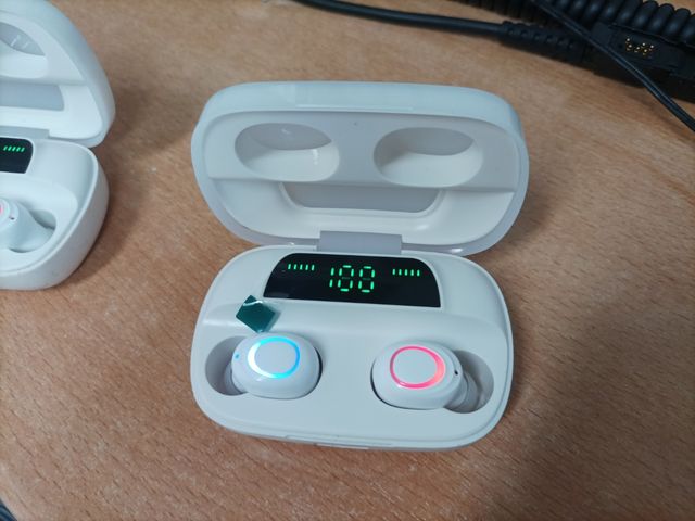 Auriculares inalámbricos Bluetooth 10 los dos